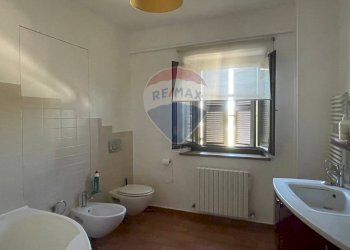 Bagno - Casa semi indipendente Via Moscatelli Fraz. Castiglioni
 
80 e 80/B, Arcevia - foto 58