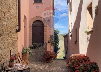 Casa all\'aperto - Casa semi indipendente Via Moscatelli Fraz. Castiglioni
 
80 e 80/B, Arcevia - foto 81