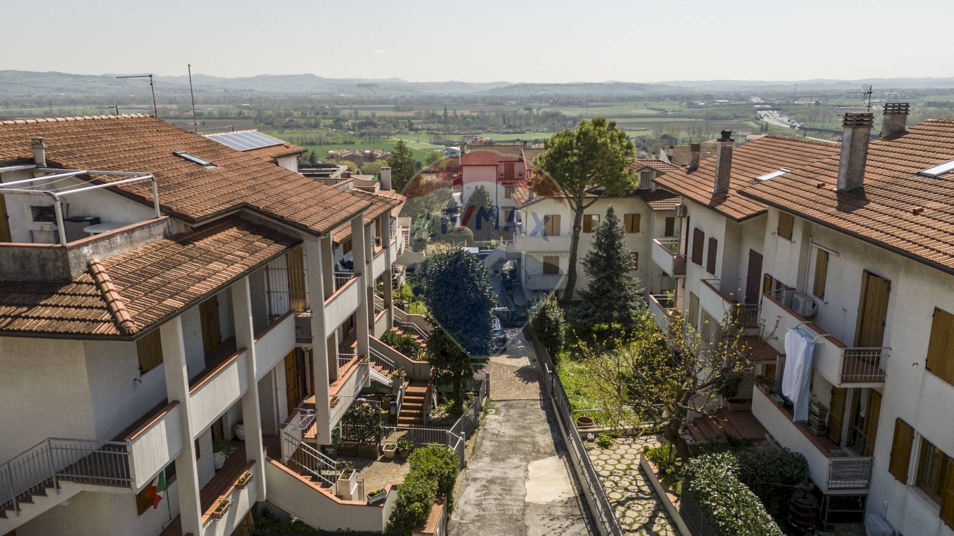 Edificio all\'aperto - Appartamento via dei mandorli
22, Montemarciano - foto 3