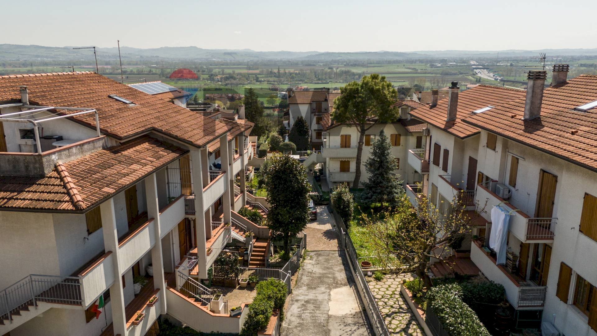 Edificio all\'aperto - Apartment via dei mandorli
 
22, Montemarciano - photo 3
