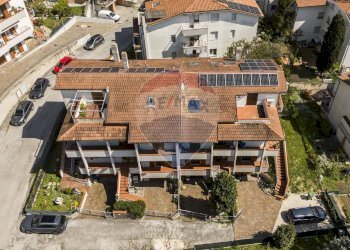 Edificio all\'aperto - Appartamento via dei mandorli
 
22, Montemarciano - foto 4