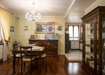 Sala da pranzo - Appartamento via dei mandorli
 
22, Montemarciano - foto 22