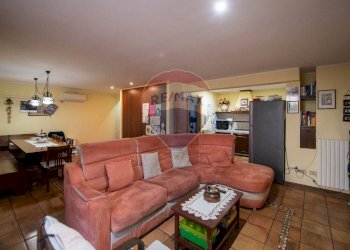 Sala da pranzo - Appartamento via dei mandorli
 
22, Montemarciano - foto 60