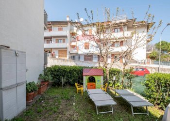 Giardino - Appartamento via dei mandorli
 
22, Montemarciano - foto 62