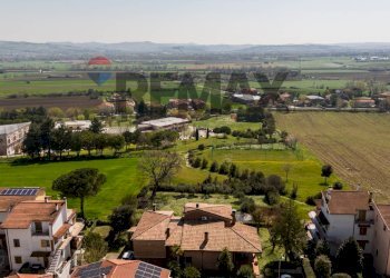 Vista delle montagne - Appartamento via dei mandorli
 
22, Montemarciano - foto 7