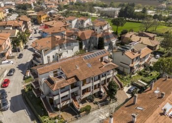 Edificio all\'aperto - Appartamento via dei mandorli
 
22, Montemarciano - foto 19