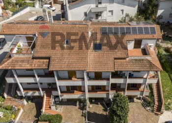 Edificio all\'aperto - Appartamento via dei mandorli
 
22, Montemarciano - foto 22