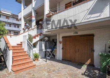 Scale - Appartamento via dei mandorli
 
22, Montemarciano - foto 33