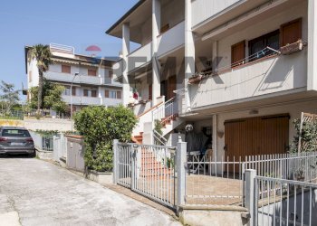 Edificio all\'aperto - Appartamento via dei mandorli
 
22, Montemarciano - foto 35
