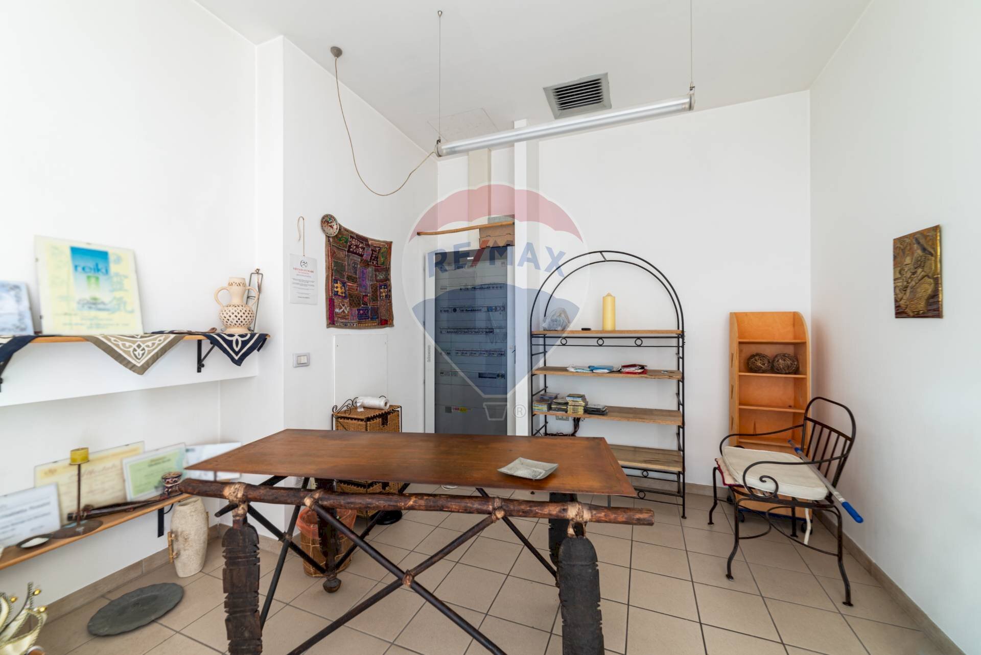 Sala da pranzo - Shop Piazza Martiri delle Foibe Istriane
 
1, Jesi - photo 3