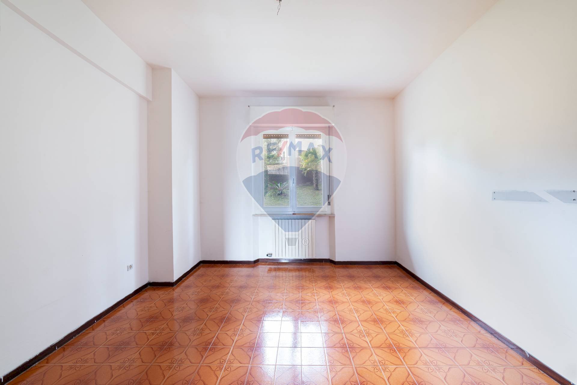 Stanza vuota - Appartamento Via G. Di Vittorio
 
27, Serra de' Conti - foto 1