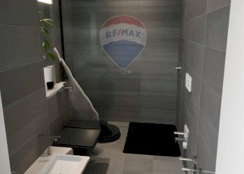 Bagno - Bilocale Strada Fontana La Trinita'
 
29  G, Perugia - foto 22