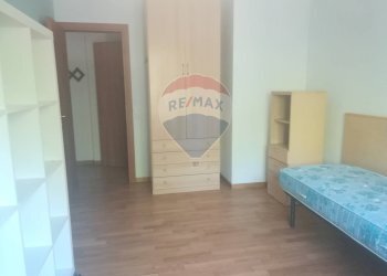 Camera / camera da letto - Trilocale Strada Comunale San Marino San Matteo
 
2  B, Perugia - foto 12