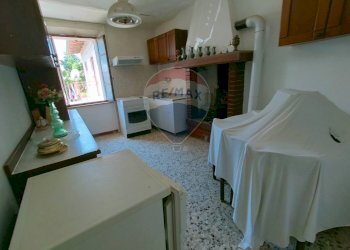Cucina - Casa indipendente Strada della Carraia
 
32, Castiglione del Lago - foto 13
