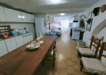 Sala da pranzo - Casa indipendente Strada della Carraia
 
32, Castiglione del Lago - foto 21