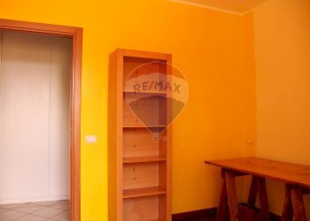 Sala da pranzo - Quadrilocale Via Cristoforo  Colombo
 
240, Castiglione del Lago - foto 18