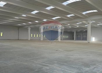 Parcheggio - Capannone Via Alberto Monni, Perugia - foto 2