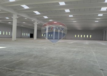 Parcheggio - Capannone Via Alberto Monni, Perugia - foto 5