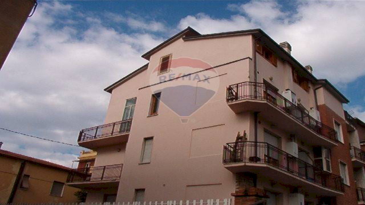 Edificio all\'aperto - Two-room apartment Via Bellocchio
35 D, Perugia - photo 2