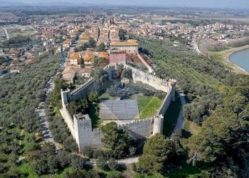 Vista dell\'acqua - Attività Commerciale Via Vittorio Emanuele
35, Castiglione del Lago - foto 11