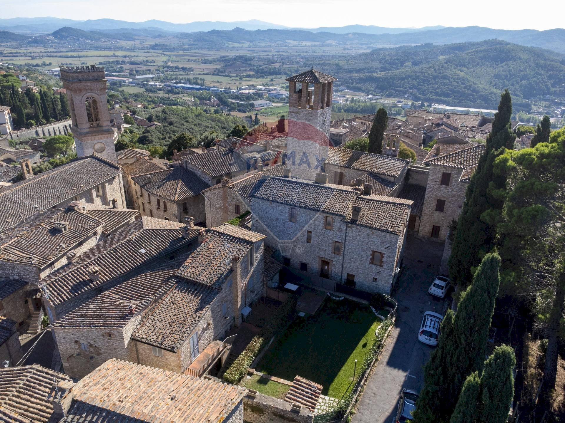 Edificio all\'aperto - Casa indipendente Via del Castello
8, Corciano - foto 2