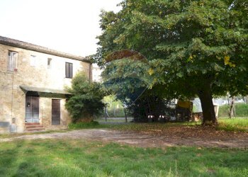 Casa all\'aperto - Appartamento Str. Cenerente - Colle Umberto
 
39, Perugia - foto 2