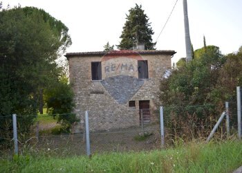 Casa all\'aperto - Appartamento Str. Cenerente - Colle Umberto
 
39, Perugia - foto 7