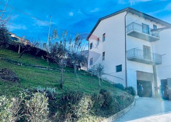 Edificio all\'aperto - Quadrilocale Cupramontana - foto 14