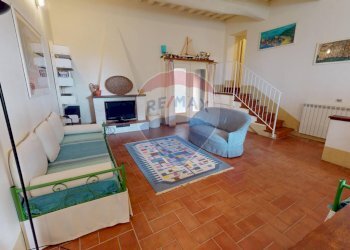 Soggiorno - Appartamento via betto di menico, Assisi - foto 9