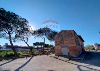 Edificio all\'aperto - Azienda agricola Via Marinaccia
8, Magione - foto 9