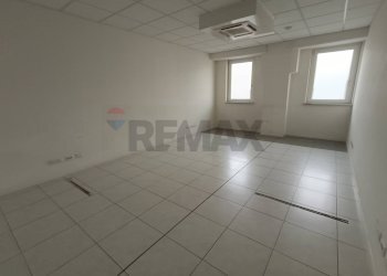 Stanza vuota - Ufficio Via Settevalli
 
175, Perugia - foto 39