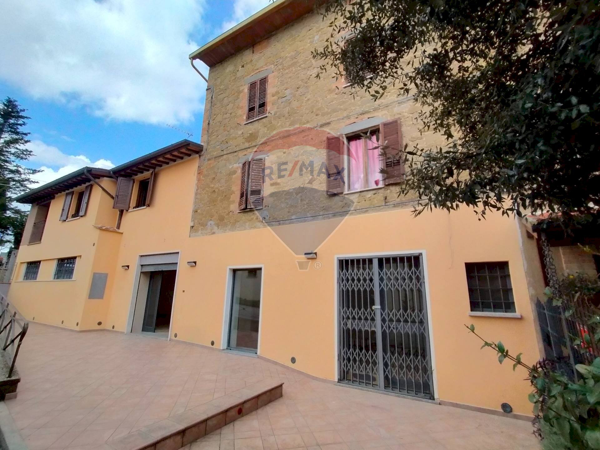 Casa all\'aperto - Commercial Premises Via Della Tigre
 
30, Perugia - photo 1