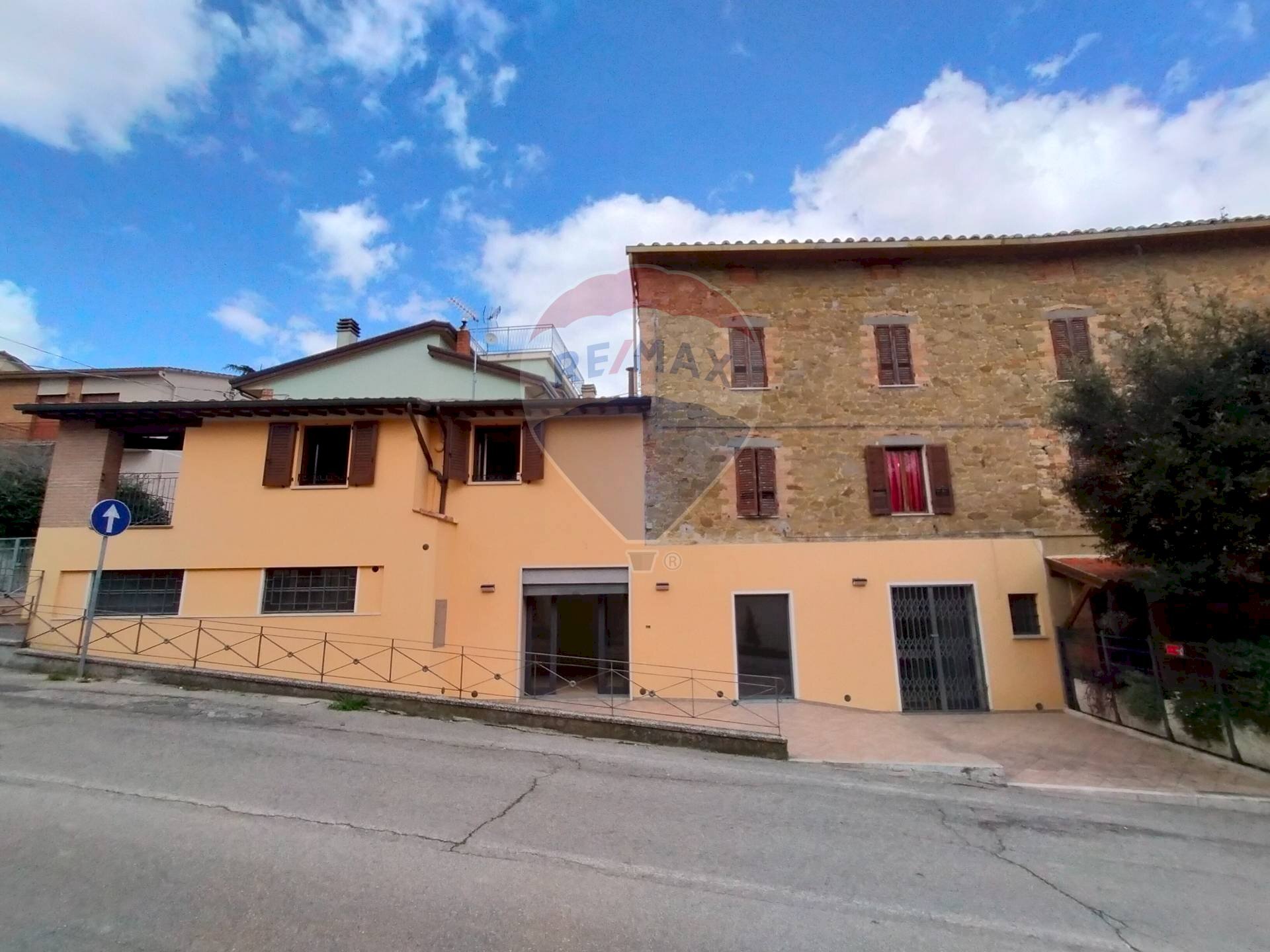 Casa all\'aperto - Commercial Premises Via Della Tigre
 
30, Perugia - photo 2