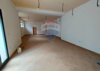 Stanza vuota - Locale Commerciale Via Della Tigre
 
30, Perugia - foto 6