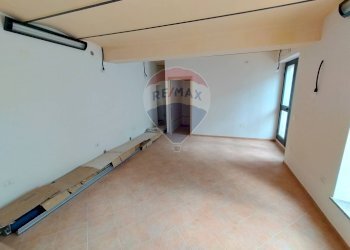 Stanza vuota - Locale Commerciale Via Della Tigre
 
30, Perugia - foto 15