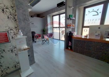 Sala da pranzo - Locale Commerciale Via Settevalli Pila
 
925, Perugia - foto 4