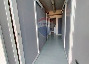 Hall / corridoio - Locale Commerciale Via Settevalli Pila
 
925, Perugia - foto 10