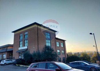 Edificio all\'aperto - Locale Commerciale Via Settevalli Pila
 
925, Perugia - foto 17