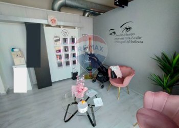 Soggiorno - Locale Commerciale Via Settevalli Pila
 
925, Perugia - foto 21