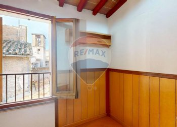 Stanza vuota - Trilocale Via Della Madonna, Perugia - foto 12