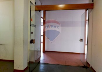 Hall / corridoio - Ufficio Via Giuseppe Minottini
 
9, Perugia - foto 2