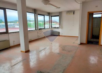 Stanza vuota - Ufficio Via Giuseppe Minottini
 
9, Perugia - foto 17