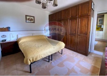 Camera / camera da letto - Quadrilocale Via due giugno
 
9, Passignano sul Trasimeno - foto 4