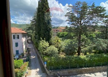 Edificio all\'aperto - Quadrilocale Via due giugno
 
9, Passignano sul Trasimeno - foto 8