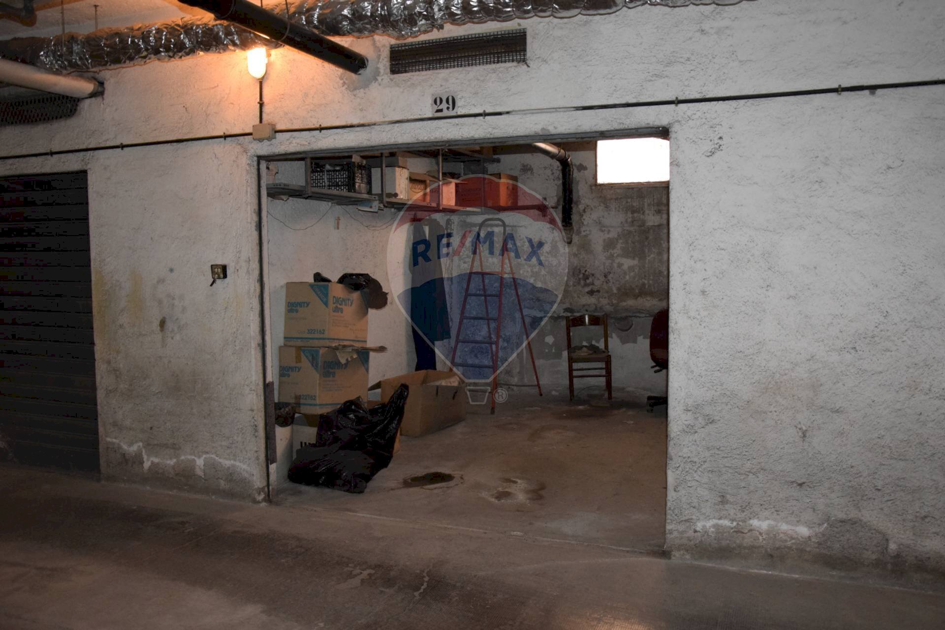 Parcheggio - Box Via Cavour
 
32, Pomezia - photo 3