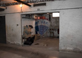 Parcheggio - Box Via Cavour
 
32, Pomezia - photo 3