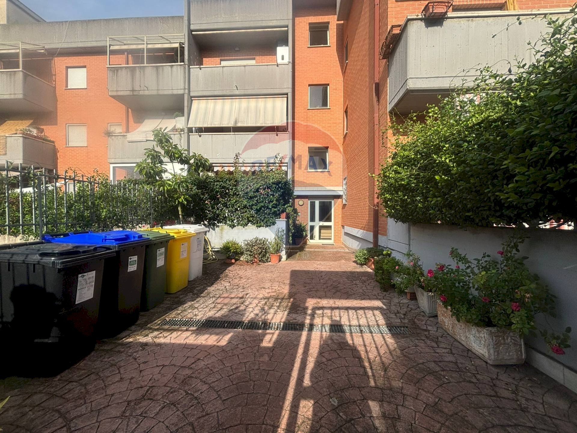 Edificio all\'aperto - Three-room apartment Via della Seccia
 
135, Nettuno - photo 1