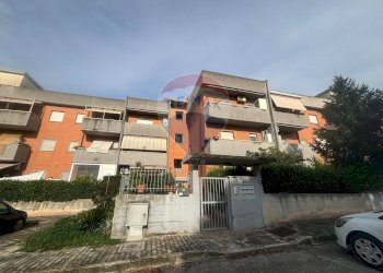 Edificio all\'aperto - Trilocale Via della Seccia
 
135, Nettuno - foto 1