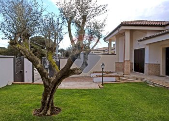 Giardino - Casa semi indipendente Via Aurora
22, Anzio - foto 14