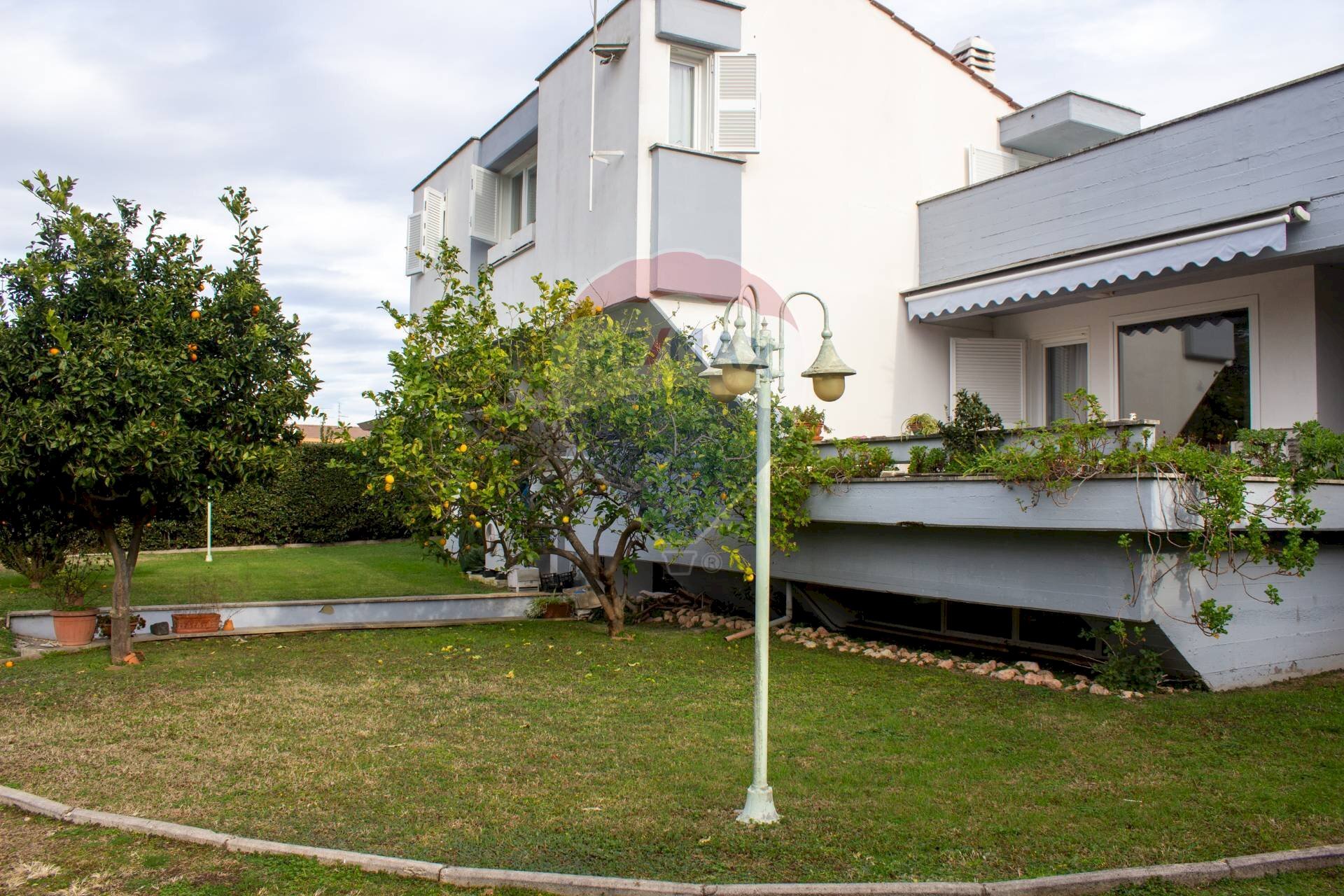 Giardino - Villa via Magalotti
 
34, Anzio - photo 1